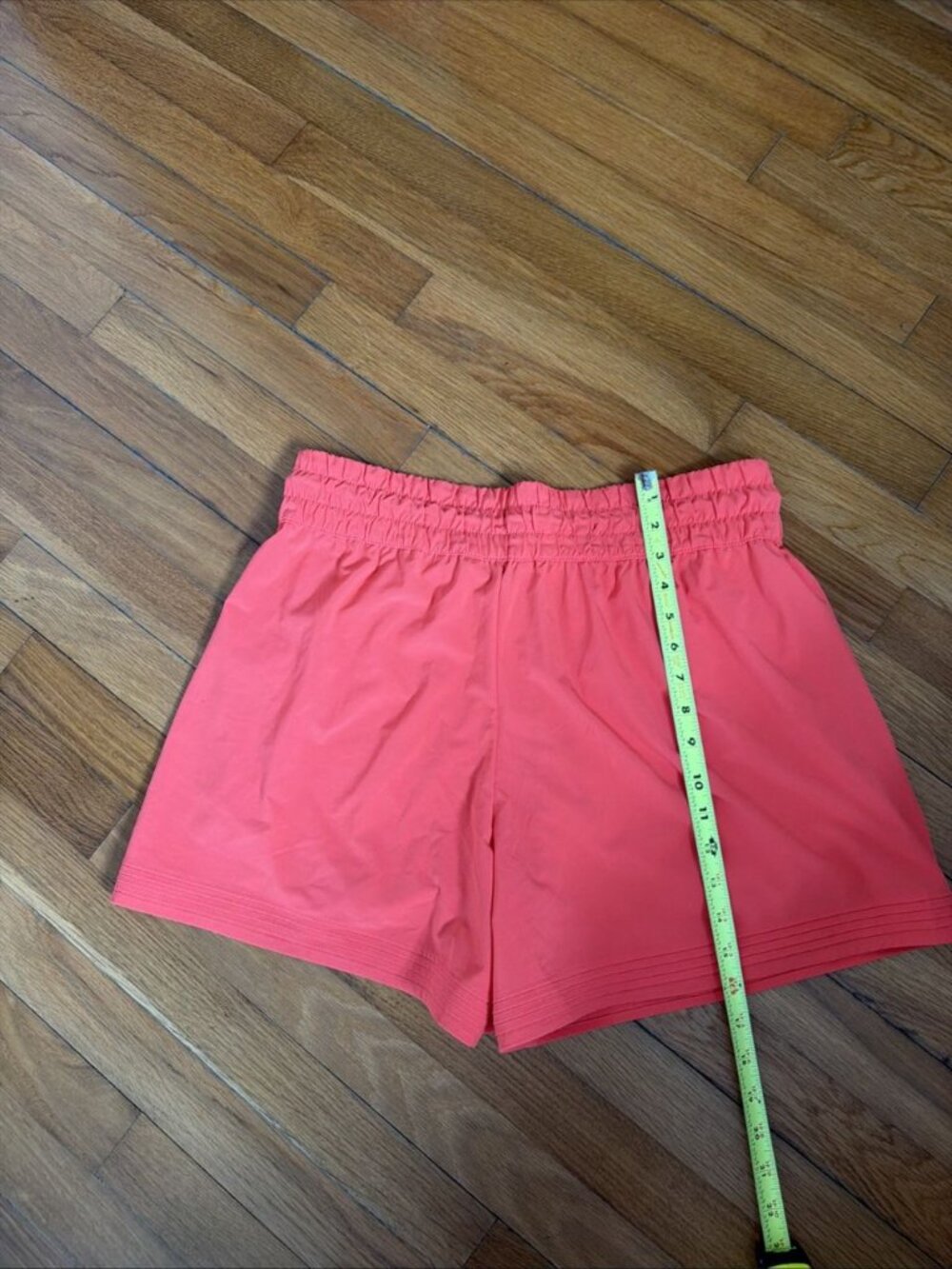 Athleta Coral Athletic Women's Shorts Size L (P2) - Picture 5 of 6
